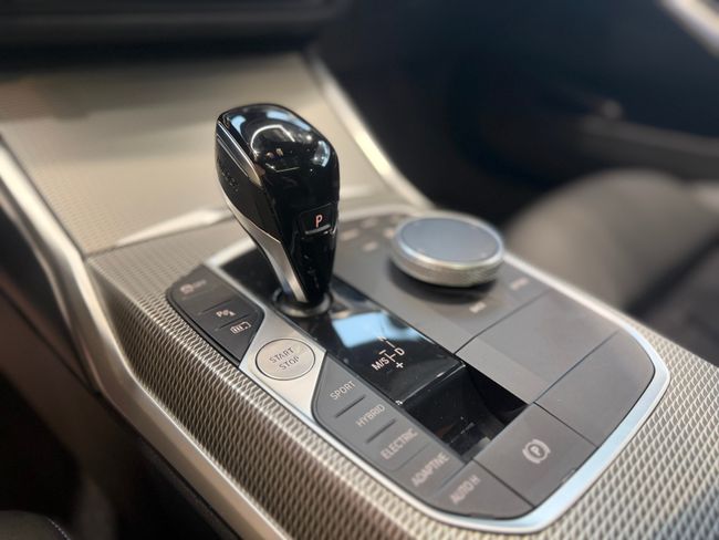BMW Serie 3 330e xDrive Touring  - Foto 18