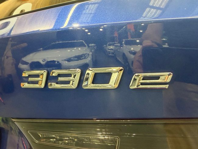 BMW Serie 3 330e xDrive Touring  - Foto 10