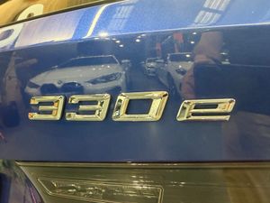 BMW Serie 3 330e xDrive Touring  - Foto 10