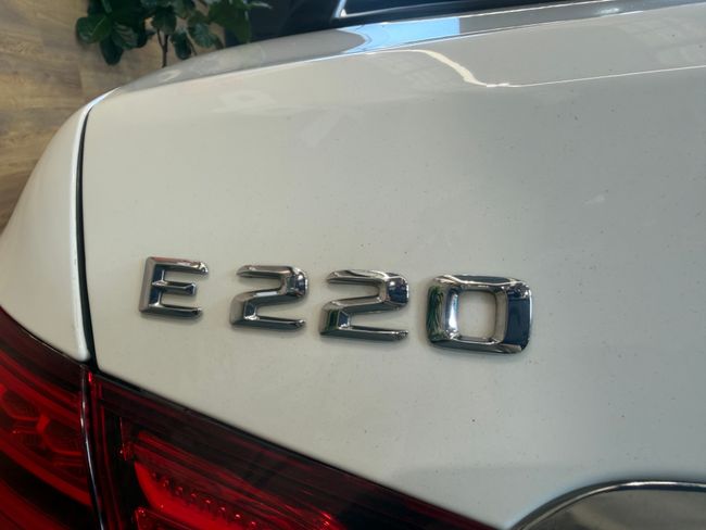 Mercedes Clase E E-220 CDI Cabrio Amg  - Foto 26