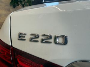 Mercedes Clase E E-220 CDI Cabrio Amg  - Foto 26