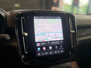 Volvo XC40 Recharge Electrico PLus  - Foto 17