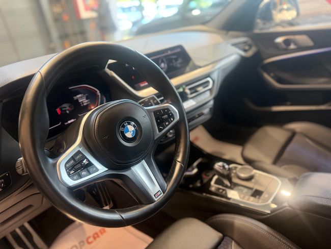 BMW Serie 1 118d Auto M Sport  - Foto 17