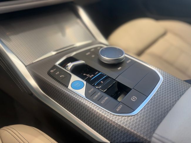 BMW i4 4.0 eDrive M Sport  - Foto 17