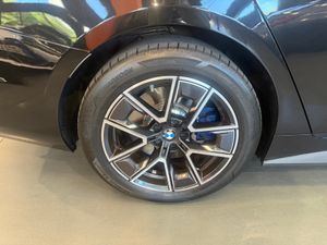 BMW i4 4.0 eDrive M Sport  - Foto 9