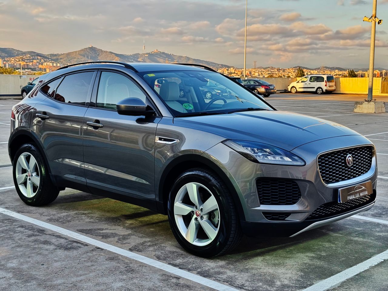 Jaguar E-Pace 2.0D S AWD AUTOMÁTICO con TECHO PANORÁMICO, CUERO...   - Foto 1