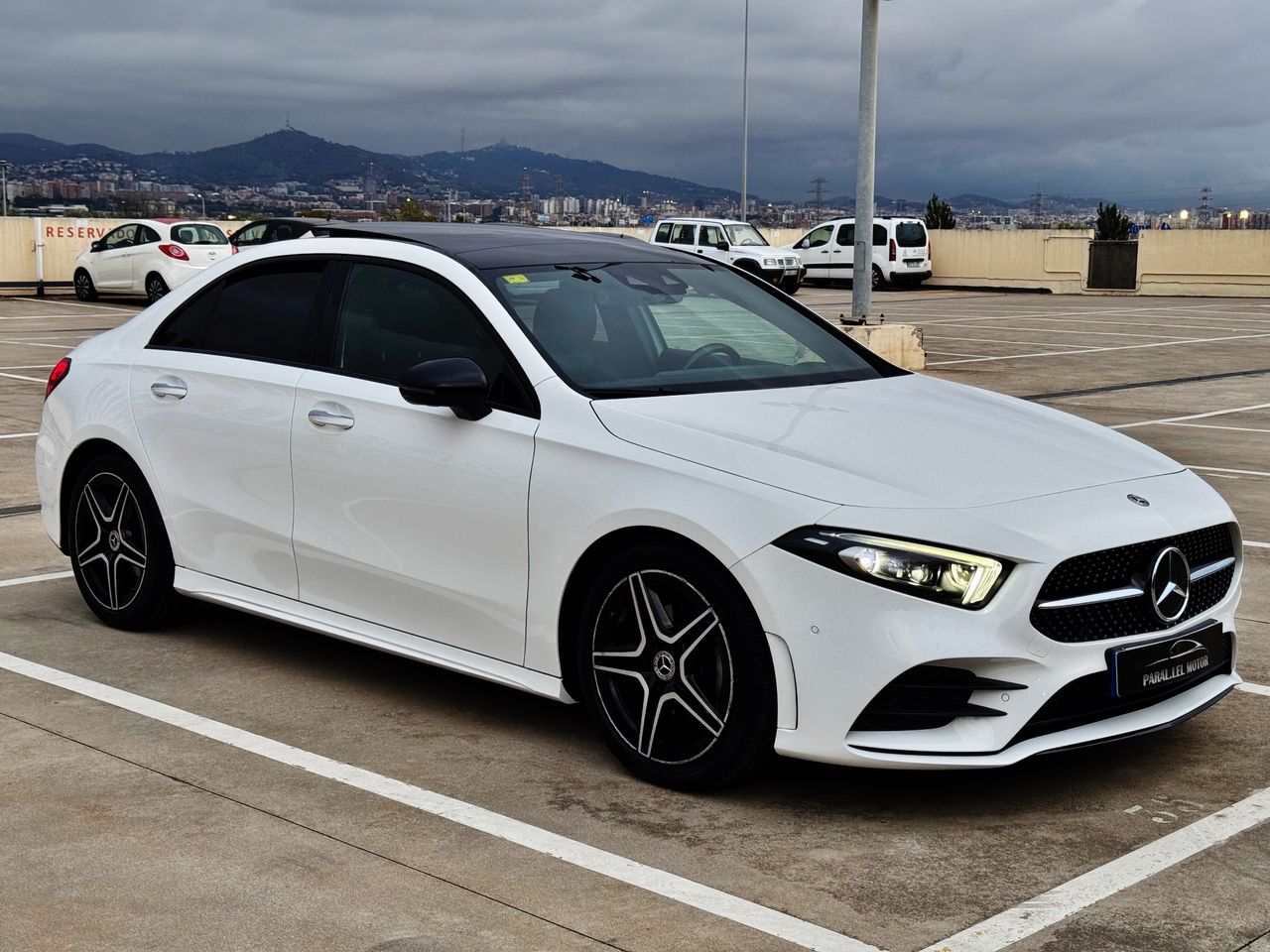 Mercedes Clase A A 200 d Sedan AMG LINE con TECHO SOLAR y solo 32.000 kms!   - Foto 1