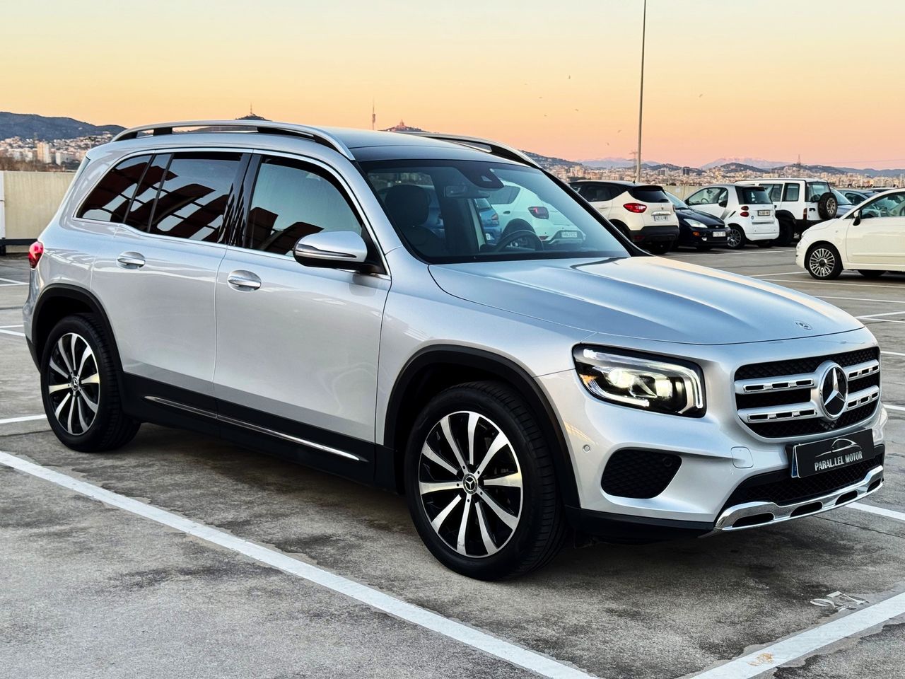 Mercedes GLB 220D 4MATIC AUTOMÁTICO con TECHO PANORÁMICO, CUERO COMPLETO...   - Foto 1