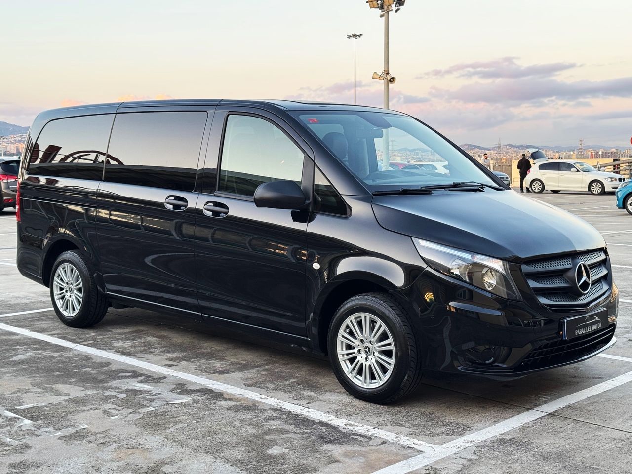 Mercedes Vito 114 CDI TOURER LARGA con 9 PLAZAS, CUERO COMPLETO...   - Foto 1