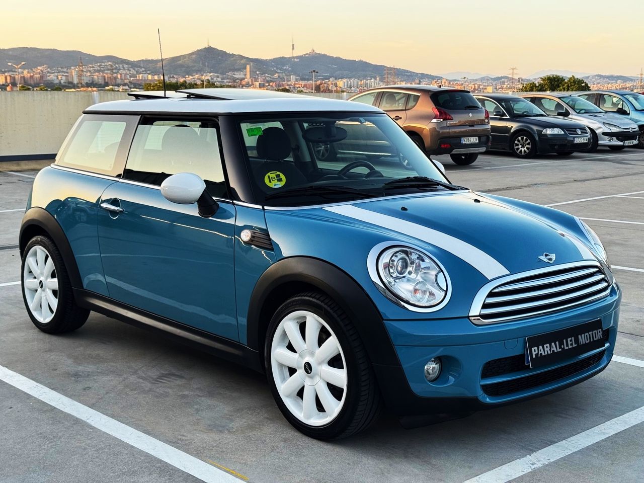 MINI Cooper D con SOLO 89.000 KMs y TECHO SOLAR!   - Foto 1