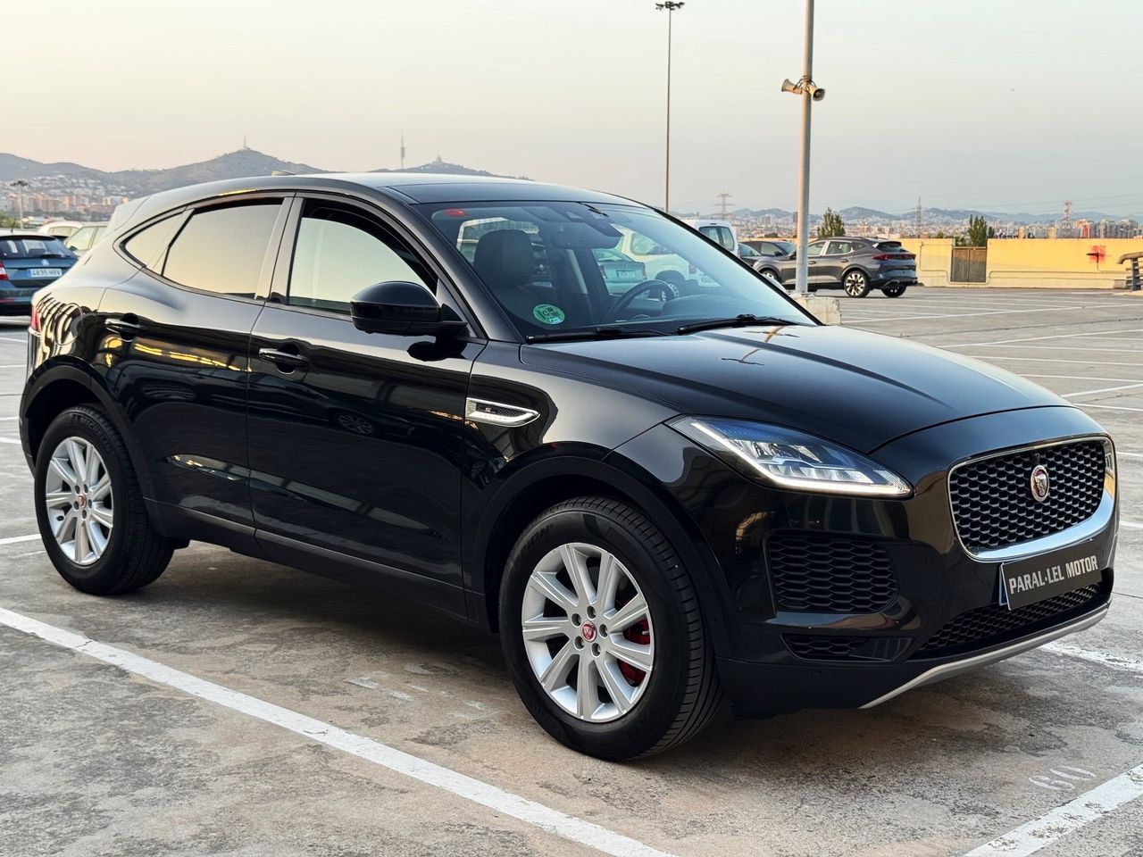 Jaguar E-Pace 2.0D S 4WD AUTOMÁTICO con TECHO PANORÁMICO, CUERO COMPLETO...   - Foto 1