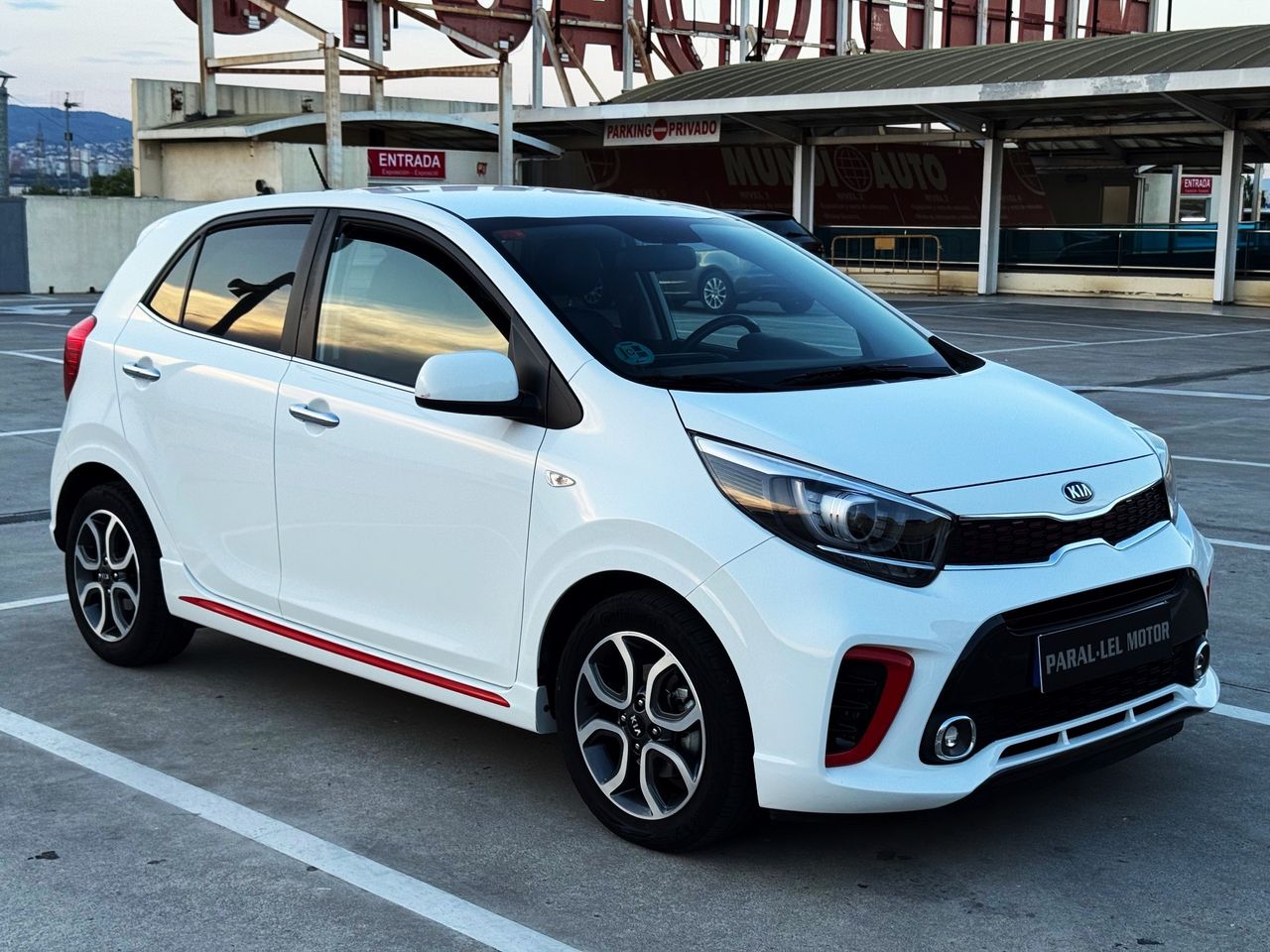 Kia Picanto 1.2 CVVT GT LINE con CUERO COMPLETO, CLIMATIZADOR...   - Foto 1