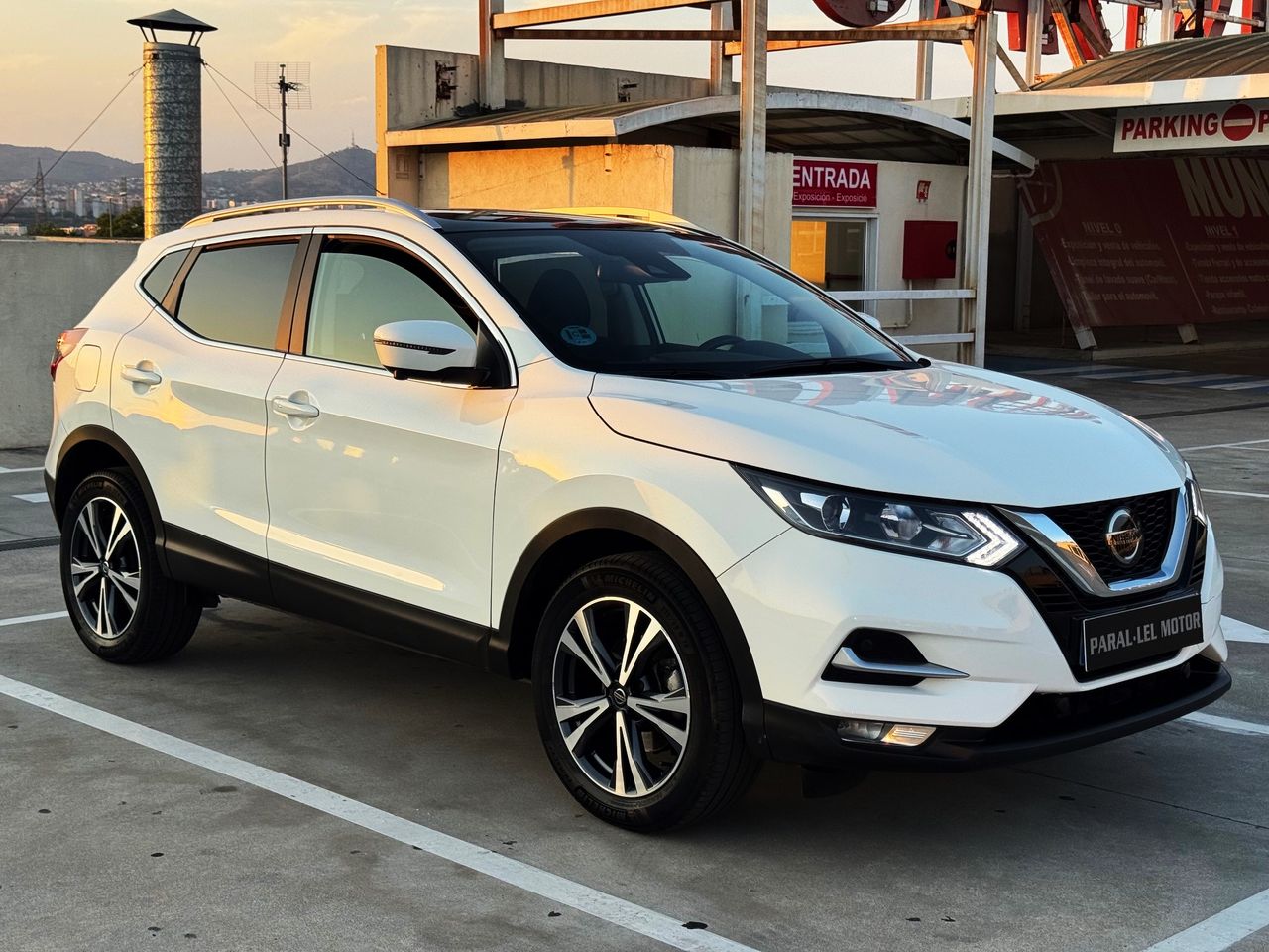 Nissan Qashqai 160cv DCT NCONNECTA con TECHO PANORÁMICO, NAVEGADOR...  - Foto 1