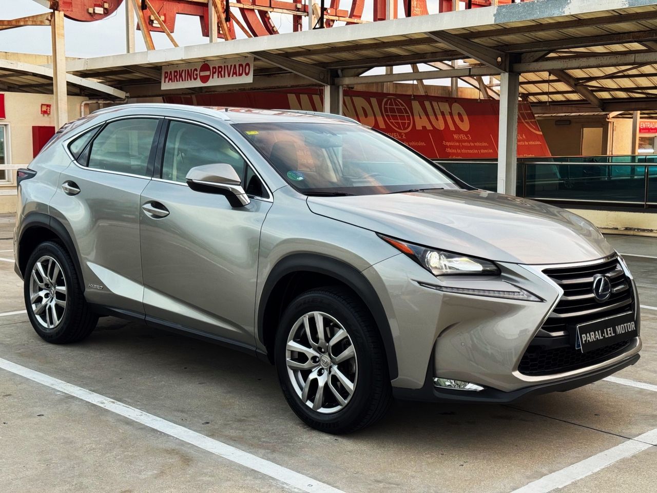 Lexus NX 2.5 300h EXECUTIVE 4WD con CUERO COMPLETO, CÁMARA TRASERA...   - Foto 1