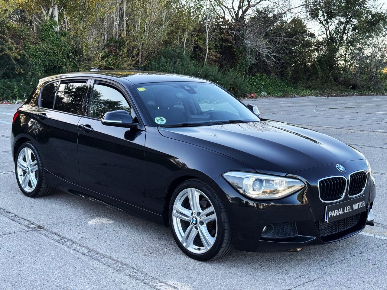 BMW Serie 1 118d M PACK AUTOMÁTICO con  NAVEGADOR, ASIENTOS DEPORTIVOS...   - Foto 1
