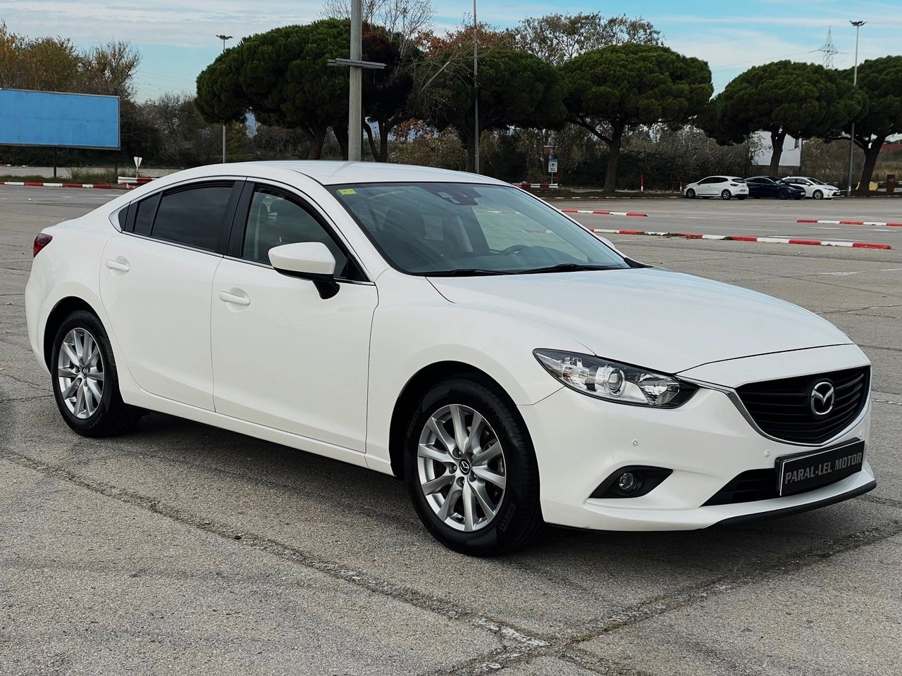 Mazda 6 2.0GE 145cv con NAVEGADOR, PARKTRONIC x2...  - Foto 1
