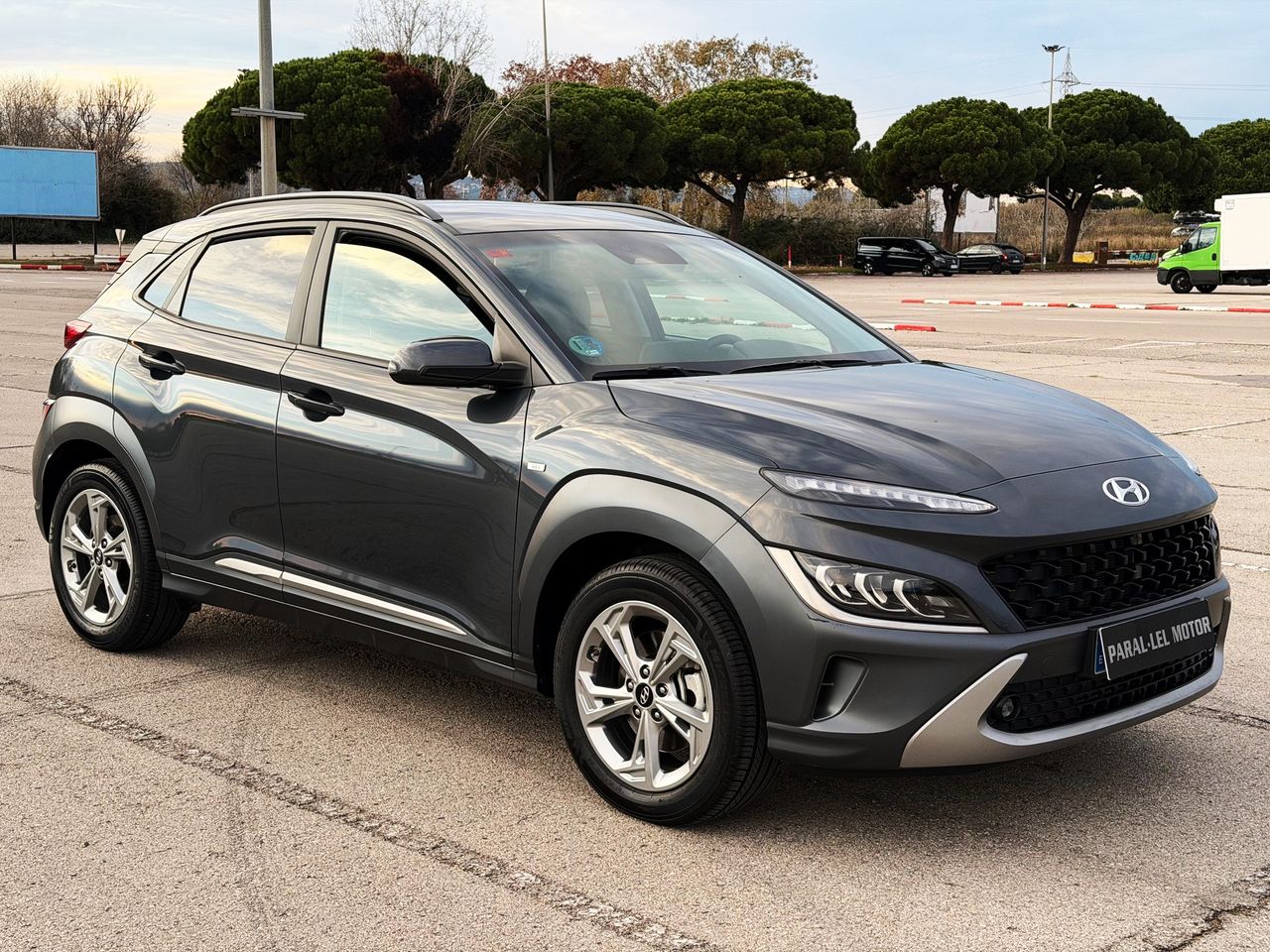 Hyundai Kona 1.6 CRDi 136cv 48V TECNO HYBRID con CÁMARA TRASERA, NAVEGADOR, CAR PLAY...  - Foto 1