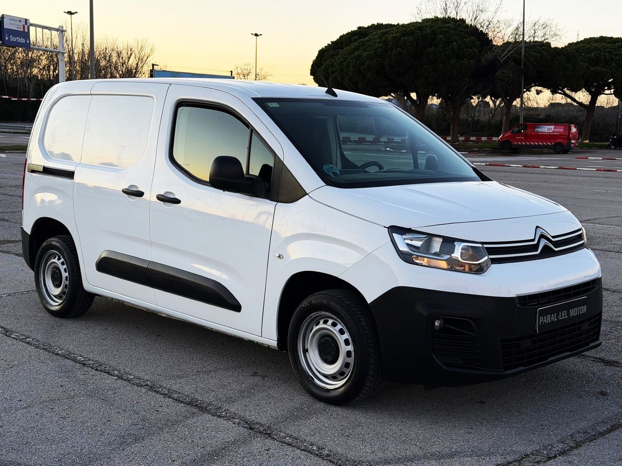 Citroën Berlingo Talla M BlueHDi 100cv con CONTROL DE VELOCIDAD, USB...  - Foto 1