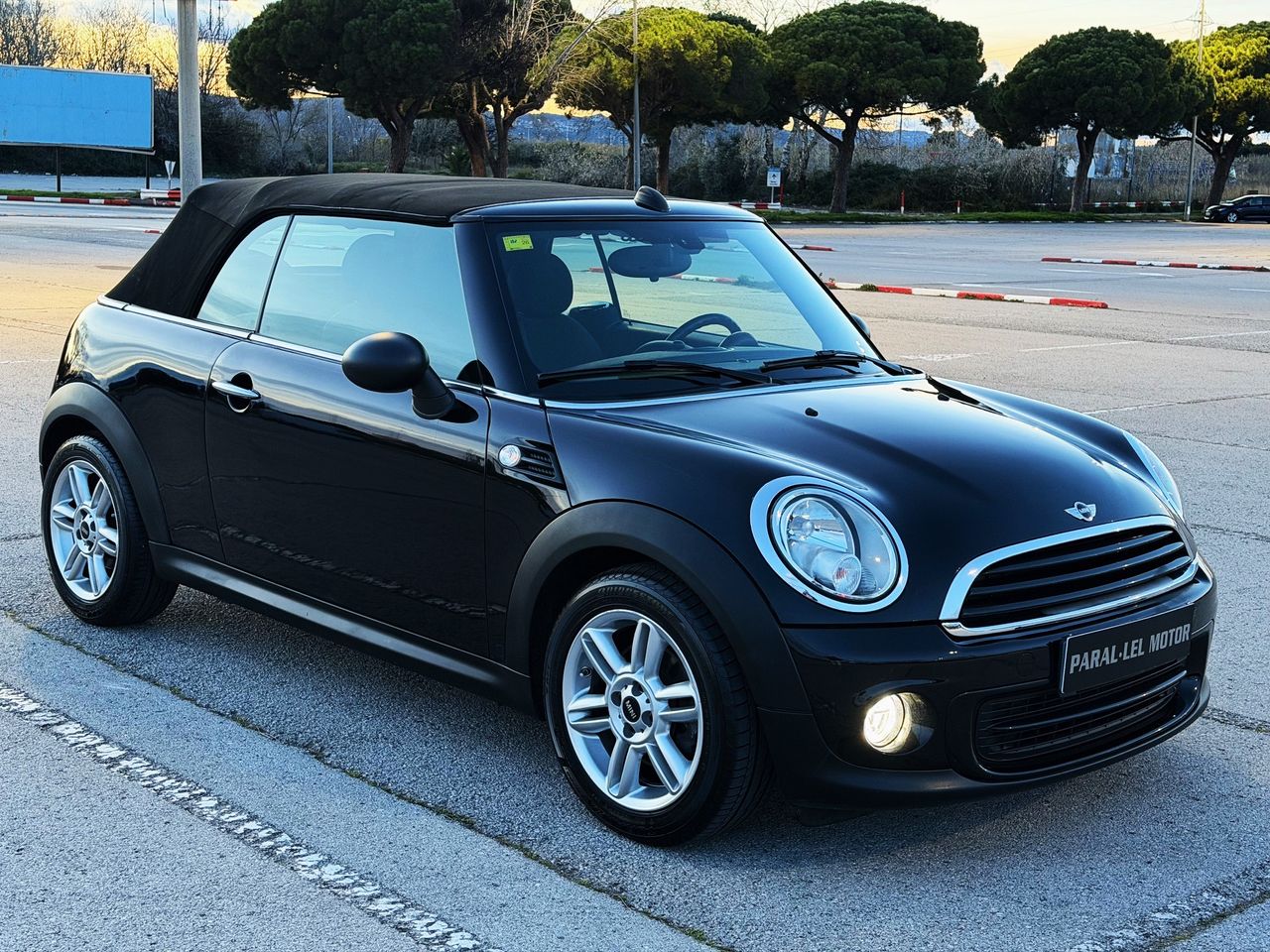 MINI One cabrio con NAVEGADOR, BLUETOOTH...  - Foto 1