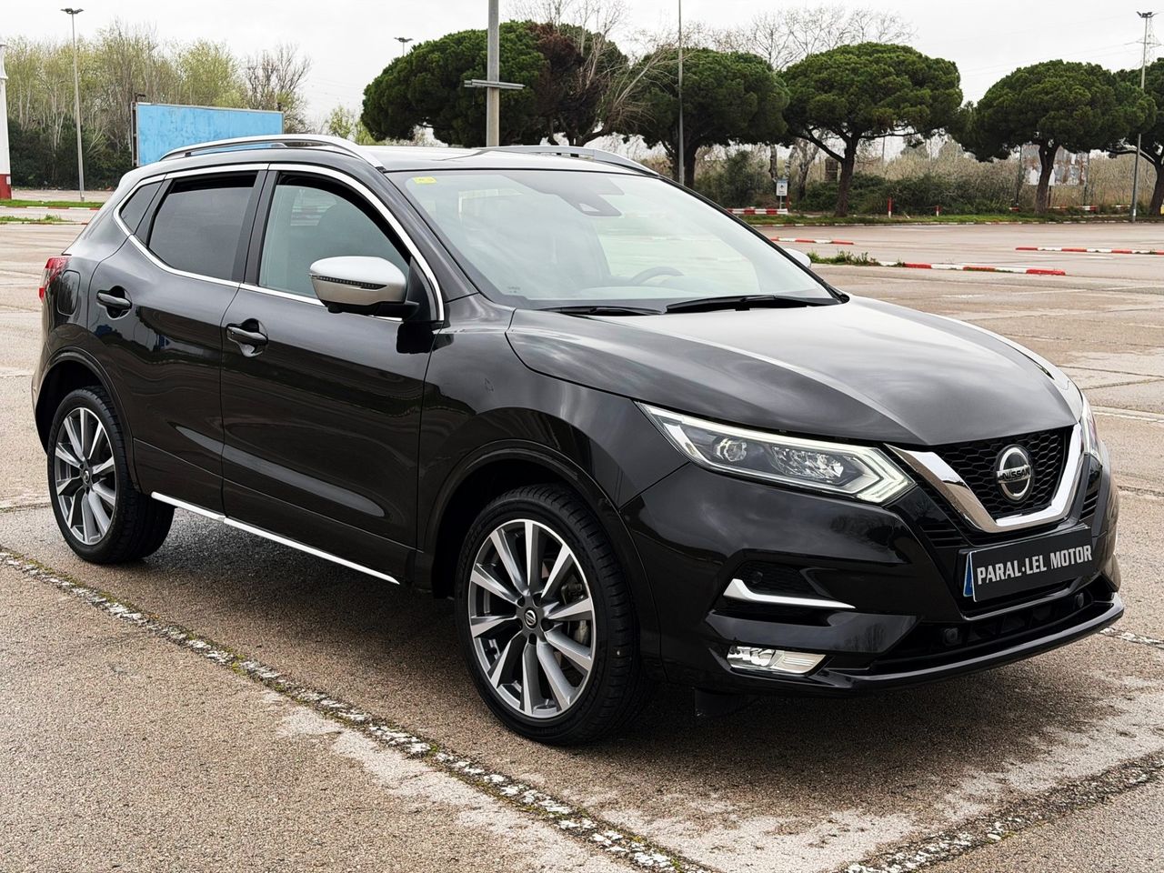 Nissan Qashqai 1.3 DIG-T 140cv Q LINE con TECHO SOLAR, CÁMARA 360º....  - Foto 1