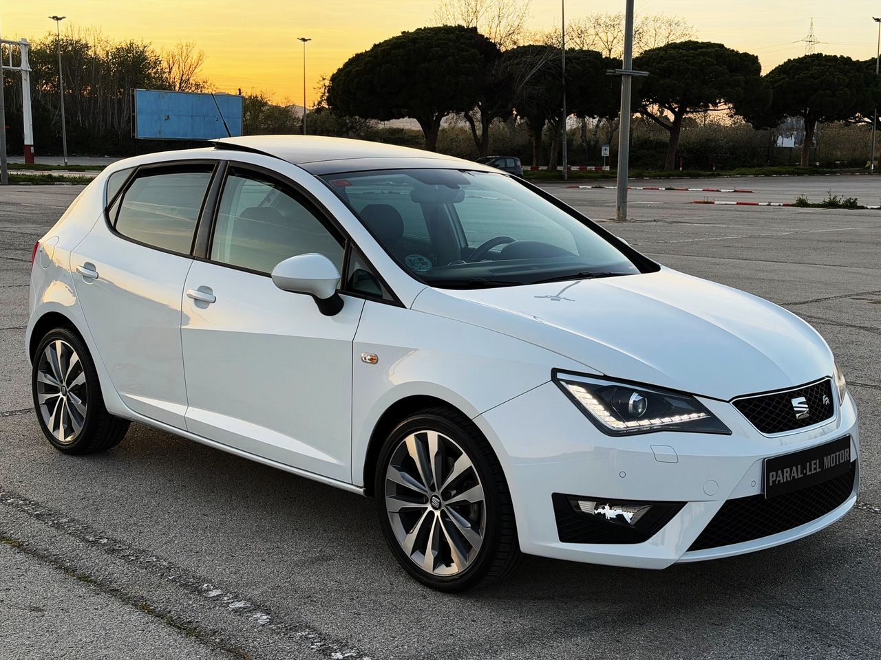 Seat Ibiza 1.0 EcoTSI 110cv FR con TECHO SOLAR, FAROS XENON...  - Foto 1