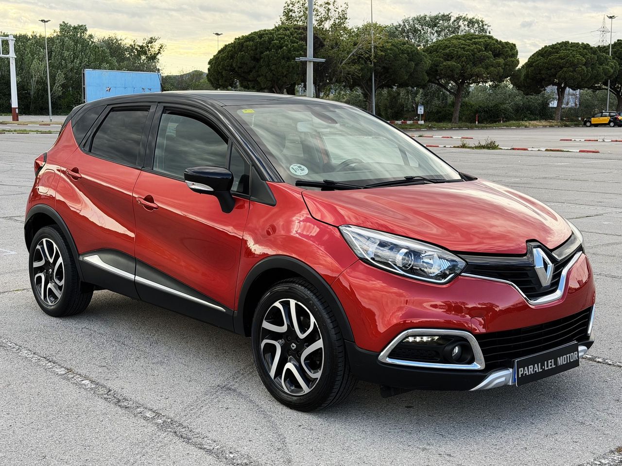 Renault Captur  INTENS 1.5 DCi 90cv con NAVEGADOR, CÁMARA TRASERA...  - Foto 1
