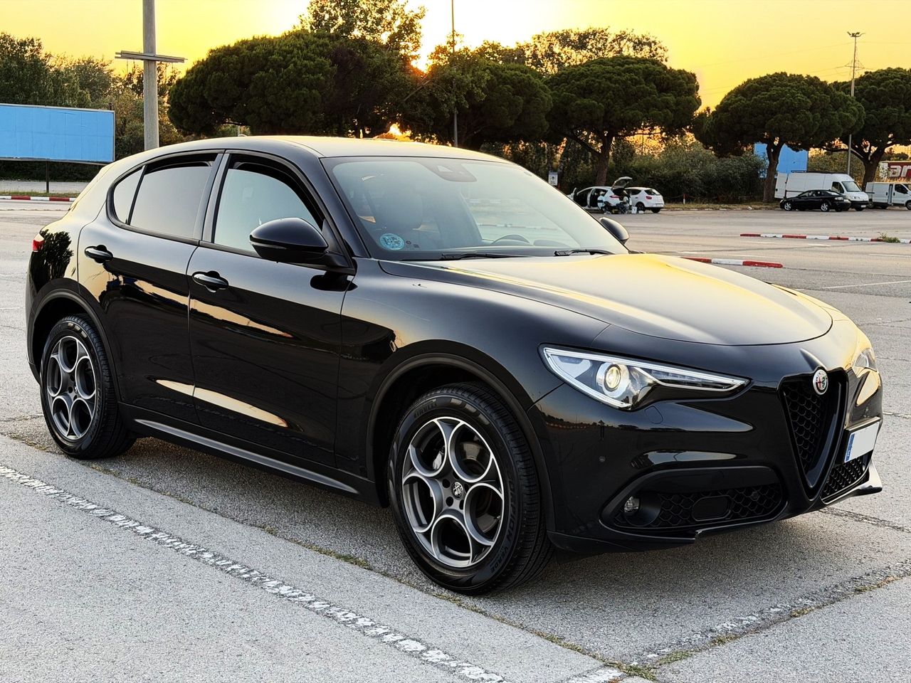 Alfa Romeo Stelvio 2.2 D 190cv SPRINT AWD con CUERO MIXTO, NAVEGADOR...  - Foto 1