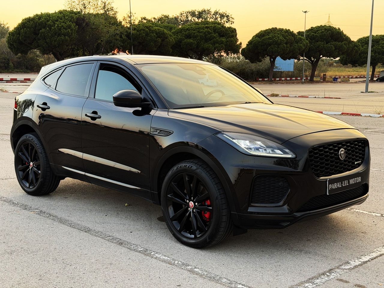 Jaguar E-Pace 1.5 PHEV 227 kW R-DYNAMIC AUT con TECHO, CUERO, NAVEGADOR, CAMARA...  - Foto 1