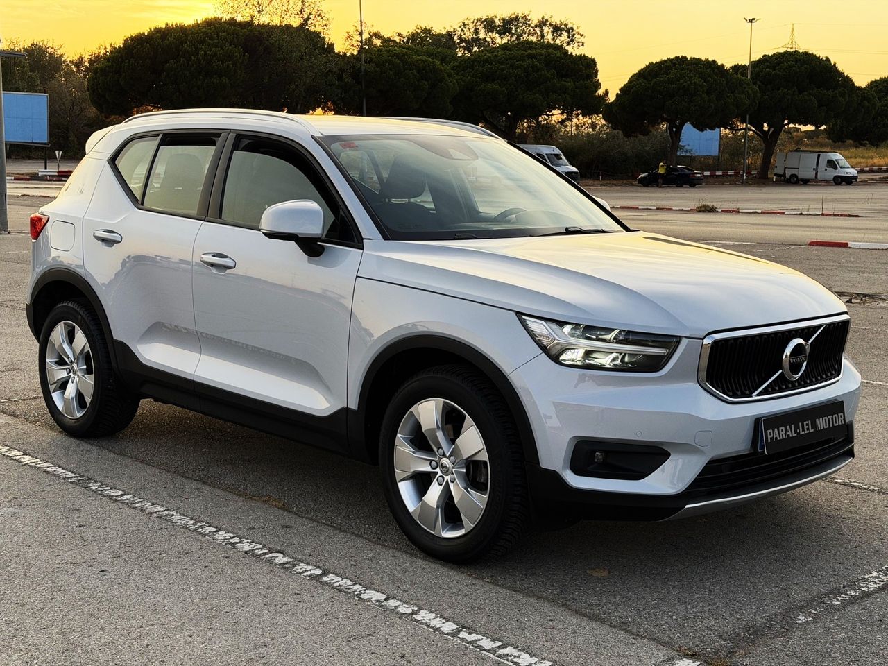 Volvo XC40 Momentum Pro T3 Aut.  - Foto 1