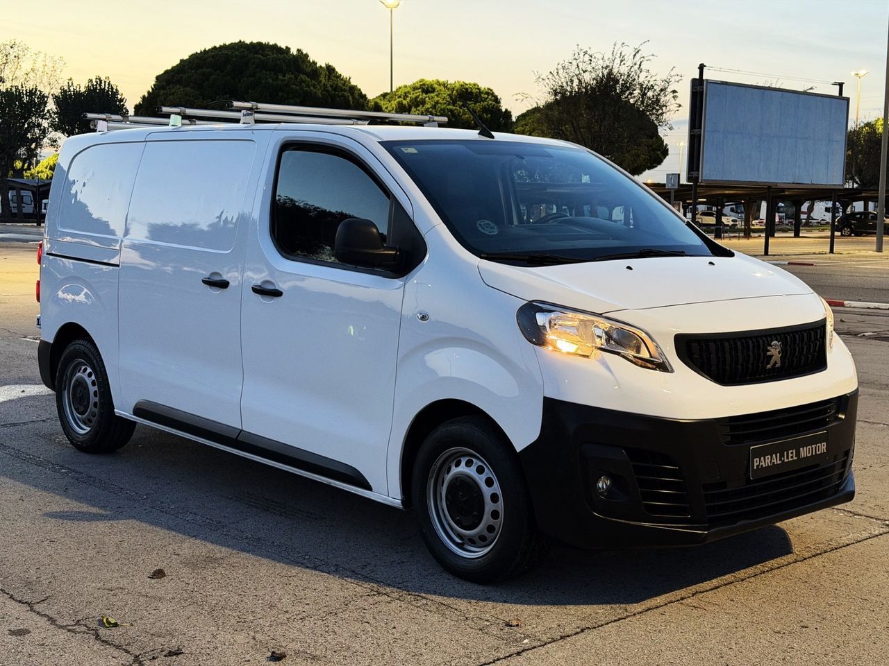 Peugeot Expert PRO 1.5 HDi STANDARD 120cv  - Foto 1