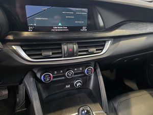 Alfa Romeo Stelvio 2.2 Diésel 154kW (210CV) Executive Q4 - Foto 12