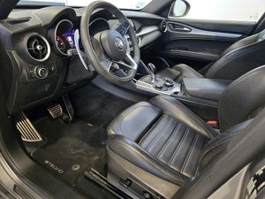 Alfa Romeo Stelvio 2.2 Diésel 154kW (210CV) Executive Q4  - Foto 13