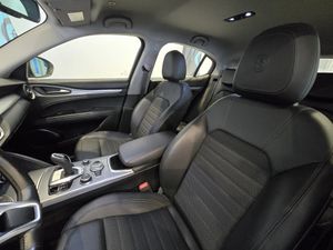Alfa Romeo Stelvio 2.2 Diesel 140 kW (190 CV) Sprint Q4 - Foto 12