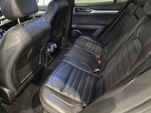 Alfa Romeo Stelvio Executive 2.2 Diesel 154 kW (210 CV) AT8 Q4 - Foto 8
