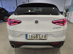 Alfa Romeo Stelvio Executive 2.2 Diesel 154 kW (210 CV) AT8 Q4 - Foto 7