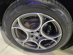 Alfa Romeo Stelvio 2.2 Diesel 140 kW (190 CV) Sprint Q4 - Foto 14