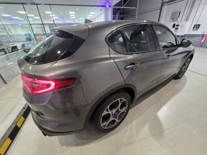 Alfa Romeo Stelvio 2.2 Diesel 140 kW (190 CV) Sprint Q4 - Foto 6