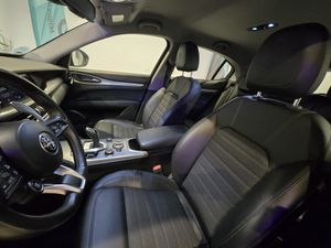 Alfa Romeo Stelvio 2.2 Diesel 140 kW (190 CV) Sprint Q4 - Foto 11