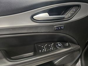Alfa Romeo Stelvio 2.2 Diesel 154 kW (210 CV) Veloce Q4 - Foto 11