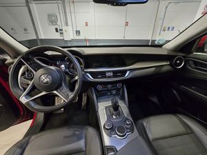 Alfa Romeo Stelvio Executive 2.2 Diesel 140 kW (190 CV) AT8 RWD - Foto 9