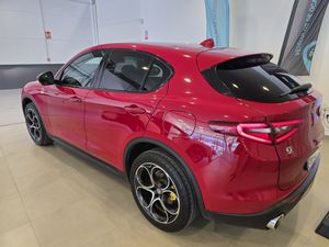 Alfa Romeo Stelvio Executive 2.2 Diesel 154 kW (210 CV) AT8 Q4 - Foto 7