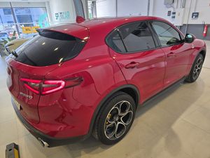 Alfa Romeo Stelvio Executive 2.2 Diesel 154 kW (210 CV) AT8 Q4 - Foto 5