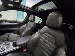 Alfa Romeo Stelvio 2.2 Diesel 154 kW (210 CV) Veloce Q4 - Foto 12