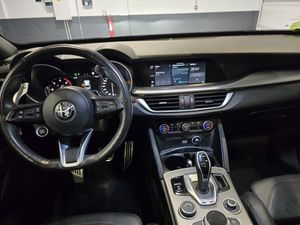Alfa Romeo Stelvio 2.2 Diesel 154 kW (210 CV) Veloce Q4 - Foto 11