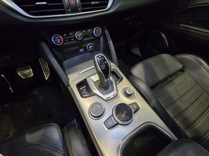 Alfa Romeo Stelvio 2.2 Diesel 154 kW (210 CV) Veloce Q4 - Foto 14