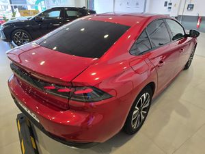 Peugeot 508 Allure BlueHDi 130 EAT8 - Foto 8