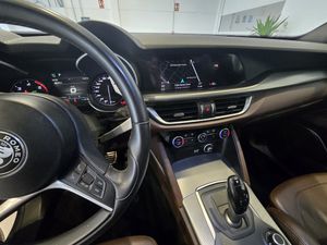 Alfa Romeo Stelvio 2.2 Diesel 154kW 210CV Executive Q4 - Foto 10