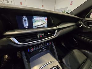 Alfa Romeo Stelvio 2.2 Diesel 154 kW (210 CV) Veloce Q4 - Foto 12