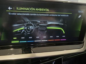 Peugeot 2008 GT PureTech 130 - Foto 16