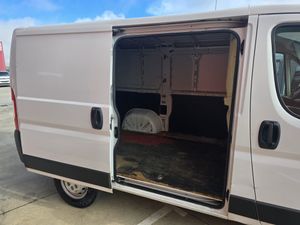 Citroën Jumper Jumper BlueHDi 140 S&S 6v Furgón 30L1H1 - Foto 10